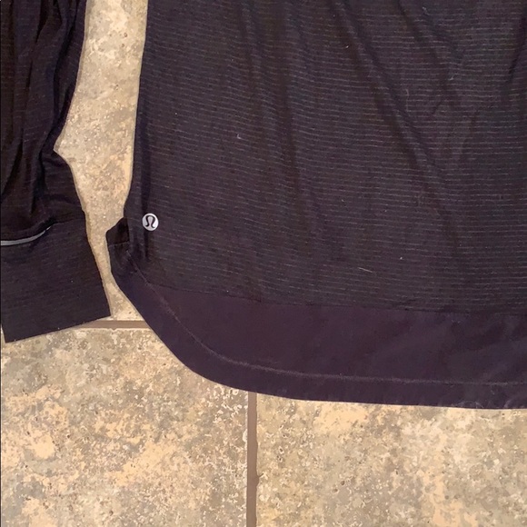 Lululemon long sleeve size 6 - Picture 7 of 8